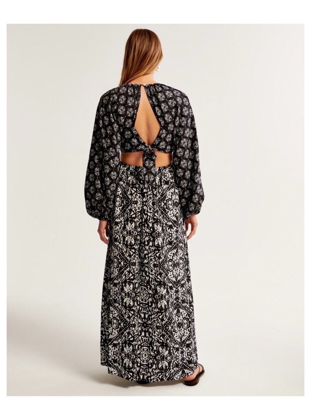 Abercrombie and Fitch Black and White Cutout Maxi Dress with Ring Detail Large - Picture 4 of 8